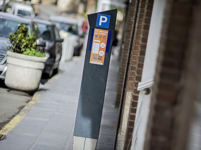 estacionamiento zona azul aplicacion movil Albanchez de Mágina