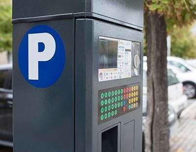 pagar aparcamiento controlado app movil Llerena